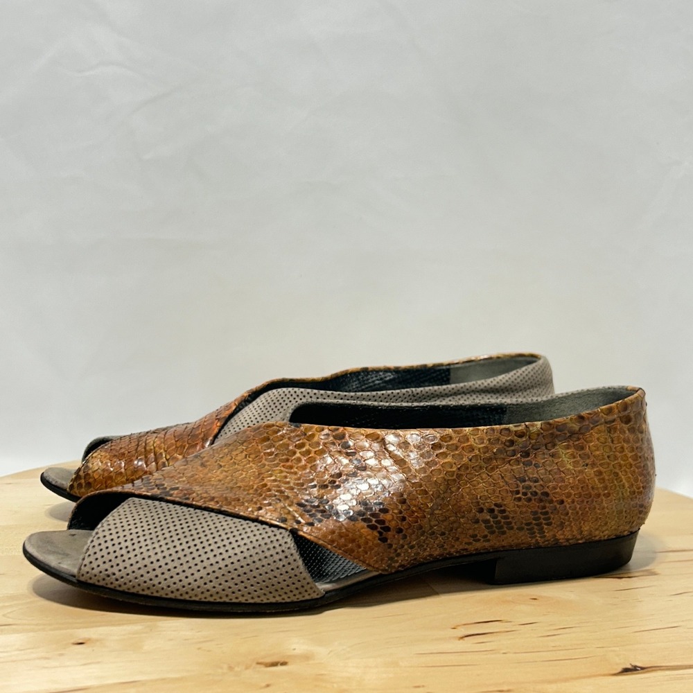 Lorenzo Banfi Open Toe Snake Print Slip On Italian Flats - Size 36.5 & 6 US - Picture 4 of 9
